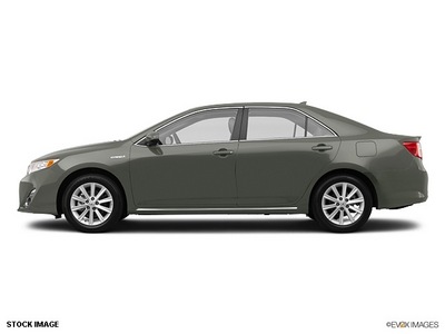 toyota camry hybrid 2012 green sedan le hybrid 4 cylinders front wheel drive automatic 55448