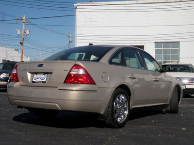 ford five hundred 2007 beige sedan sel gasoline 6 cylinders front wheel drive automatic 61832