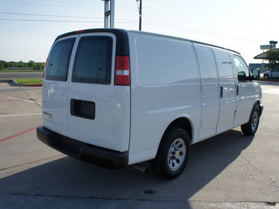 chevrolet express cargo 2012 white van gasoline 6 cylinders rear wheel drive automatic 76087