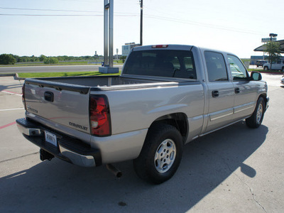 chevrolet silverado 1500 2004 pewter gasoline 8 cylinders rear wheel drive automatic 76087