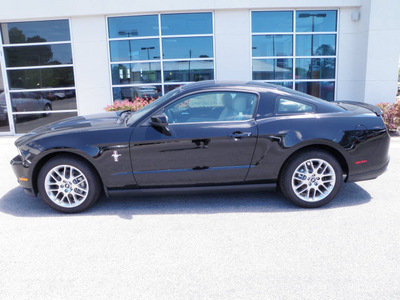 ford mustang 2012 black coupe v6 gasoline 6 cylinders rear wheel drive automatic 32401