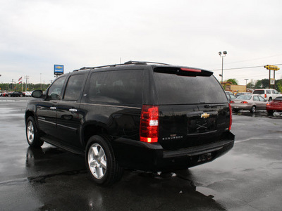 chevrolet suburban 2008 black suv ltz 1500 flex fuel 8 cylinders 4 wheel drive automatic 27215