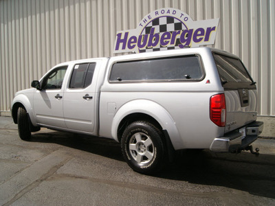 nissan frontier 2008 silver se v6 gasoline 6 cylinders 4 wheel drive automatic 80905