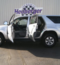 toyota 4runner 2008 silver suv sr5 4x4 gasoline 6 cylinders 4 wheel drive automatic 80905