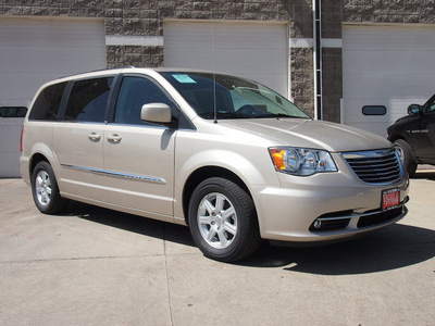 chrysler town and country 2012 beige van touring flex fuel 6 cylinders front wheel drive automatic 80301