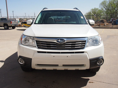 subaru forester 2009 white suv 2 5 x gasoline 4 cylinders all whee drive automatic 80301