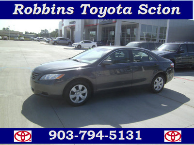 toyota camry 2009 dk  gray sedan le gasoline 4 cylinders front wheel drive automatic 75503