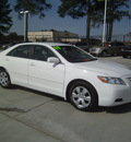 toyota camry 2009 white sedan le gasoline 4 cylinders front wheel drive automatic 75503