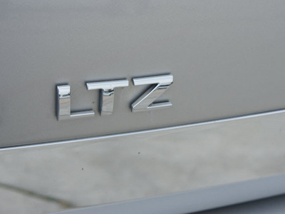 chevrolet impala 2006 silver sedan ltz gasoline 6 cylinders front wheel drive automatic 76087