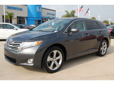 toyota venza 2010 gray suv awd v6 gasoline 6 cylinders all whee drive autostick 77065