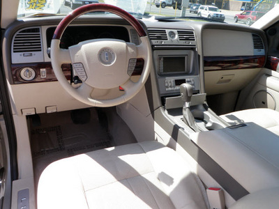lincoln navigator 2004 beige suv luxury gasoline 64344 rear wheel drive automatic 32401