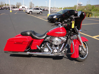 harley davidson flhx 2011 red street glide 2 cylinders 5 speed 45342