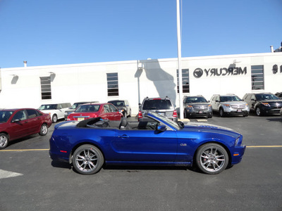 ford mustang 2013 blue gt gasoline 8 cylinders rear wheel drive automatic with overdrive 60546
