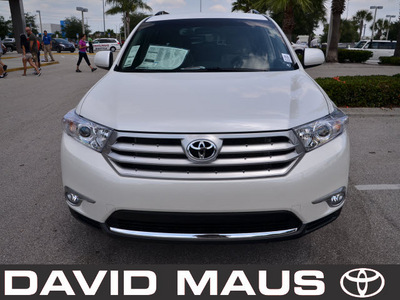 toyota highlander 2012 white suv gasoline 4 cylinders front wheel drive automatic 32771