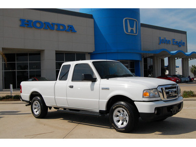 ford ranger 2011 white xlt gasoline 4 cylinders 2 wheel drive 5 speed manual 77065