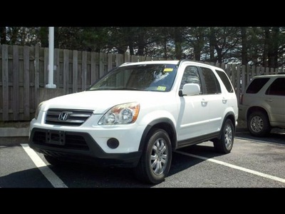 honda cr v 2005 white suv special edition gasoline 4 cylinders all whee drive automatic 08753