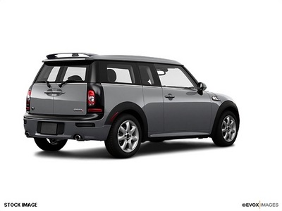 mini cooper clubman 2009 wagon s gasoline 4 cylinders front wheel drive not specified 34788