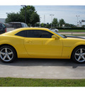 chevrolet camaro 2010 yellow coupe lt gasoline 6 cylinders rear wheel drive automatic 77090