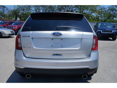 jeep grand cherokee 2011 silver suv laredo gasoline 6 cylinders 4 wheel drive automatic 33157