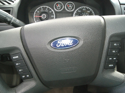 ford fusion 2008 light sage sedan v6 se gasoline 6 cylinders front wheel drive automatic 80911