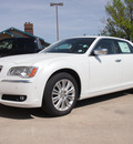 chrysler 300 2012 off white sedan c luxury series gasoline 8 cylinders all whee drive automatic 80301