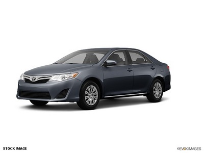 toyota camry 2012 gray sedan le gasoline 4 cylinders front wheel drive automatic 55448