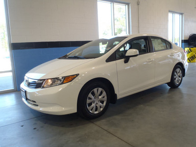 honda civic 2012 white sedan lx gasoline 4 cylinders front wheel drive automatic 28557