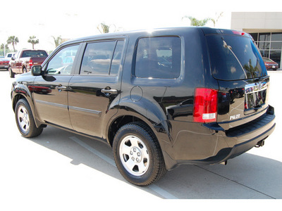 honda pilot 2011 black suv lx gasoline 6 cylinders 2 wheel drive automatic with overdrive 77065