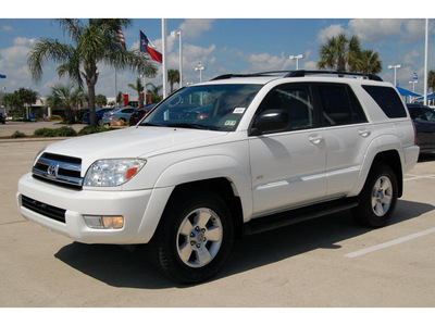 toyota 4runner 2005 white suv sr5 gasoline 6 cylinders rear wheel drive automatic 77065