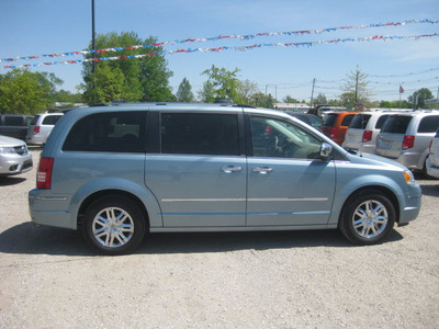 chrysler town and country 2010 lt  blue van limited gasoline 6 cylinders front wheel drive autostick 62863