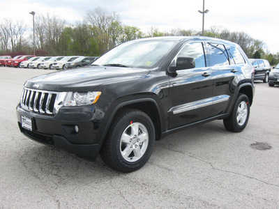 jeep grand cherokee 2012 black suv laredo gasoline 6 cylinders 4 wheel drive automatic 45840