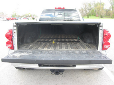 dodge ram pickup 3500 2008 silver pickup truck st diesel 6 cylinders rear wheel drive automatic 45840