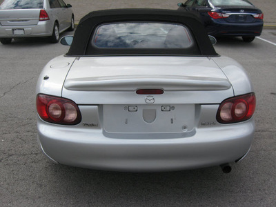mazda mx 5 miata 2004 silver ls gasoline 4 cylinders rear wheel drive automatic with overdrive 45840