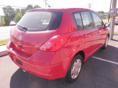 nissan versa 2007 red hatchback 1 8 s gasoline 4 cylinders front wheel drive automatic 28217