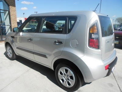 kia soul 2011 silver wagon gasoline 4 cylinders front wheel drive 5 speed manual 43228