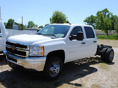 chevrolet silverado 3500hd cc 2012 summit white work truck diesel 8 cylinders 2 wheel drive automatic 27591