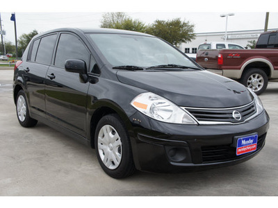 nissan versa 2011 black hatchback gasoline 4 cylinders front wheel drive automatic 77090