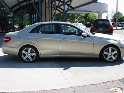 mercedes benz e class 2010 beige sedan e350 4matic gasoline 6 cylinders all whee drive automatic 27616