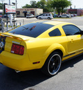 ford mustang 2006 yellow coupe gasoline 6 cylinders rear wheel drive 5 speed manual 33021