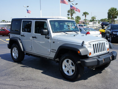 jeep wrangler unlimited 2012 silver suv sport gasoline 6 cylinders 4 wheel drive automatic 33021