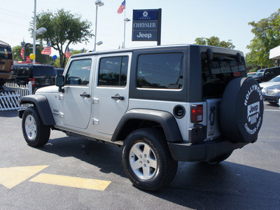 jeep wrangler unlimited 2012 silver suv sport gasoline 6 cylinders 4 wheel drive automatic 33021