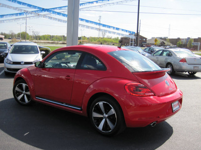 volkswagen beetle 2012 red hatchback turbo pzev gasoline 4 cylinders front wheel drive 6 speed automatic 46410