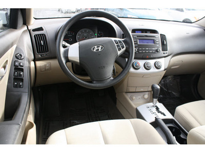 hyundai elantra 2008 white sedan gls gasoline 4 cylinders front wheel drive automatic 98632