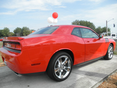 dodge challenger 2009 red coupe r t gasoline 8 cylinders rear wheel drive 6 speed manual 34474