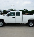 gmc sierra 2500hd 2009 white gasoline 8 cylinders 4 wheel drive automatic 76087