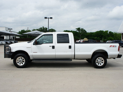 ford f 350 super duty 2005 white xlt diesel 8 cylinders 4 wheel drive automatic 76087