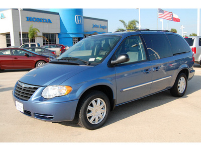 chrysler town and country 2007 blue van touring gasoline 6 cylinders front wheel drive automatic 77065