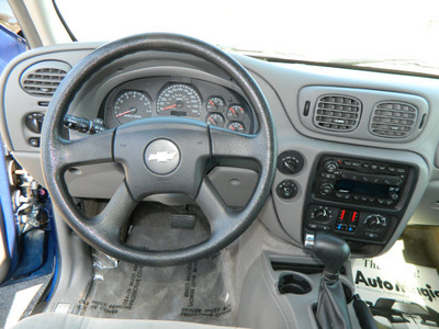 chevrolet trailblazer 2005 blue suv ls gasoline 6 cylinders 4 wheel drive automatic 14224