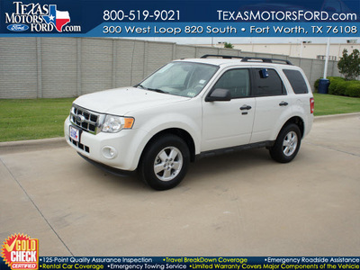 ford escape 2010 white suv xlt gasoline 4 cylinders front wheel drive automatic 76108