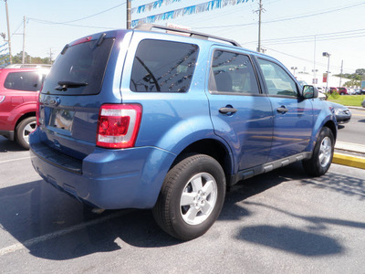 ford escape 2010 blue suv xlt gasoline 4 cylinders front wheel drive automatic 32401